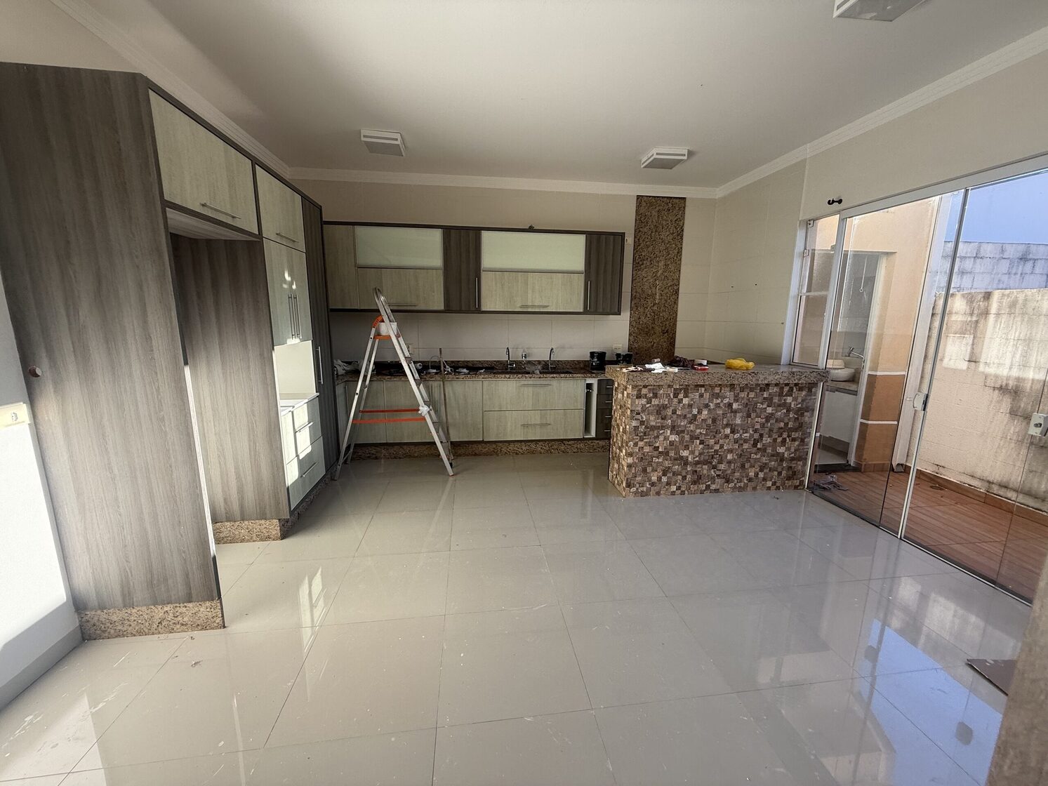 Casa 3 Dormitórios à Venda em Condomínio - Residencial Vista do Vale